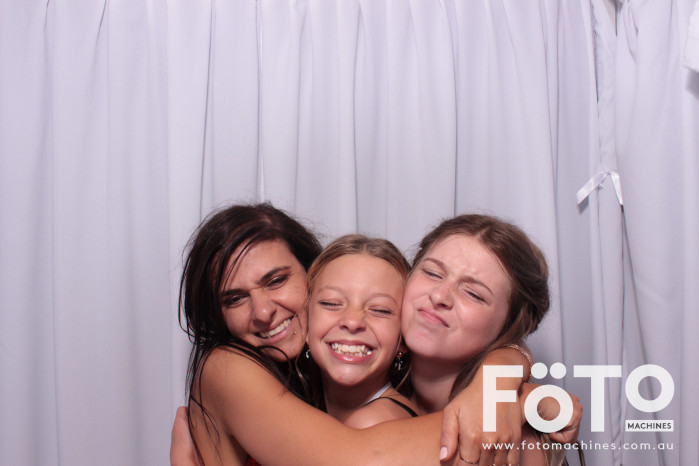 Diandra and Nick’s Wedding | View more photos from the event at gallery.fotomachines.com.au/u/FOTOMachines/Diandra-and-Nick’s-Wedding